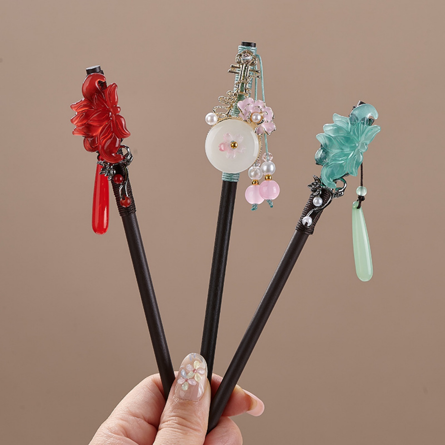 ヴィンテージフラワーヘアピン女性のためのエレガントな木製花ヘ - Luxury Lifestyle のレビューと価格